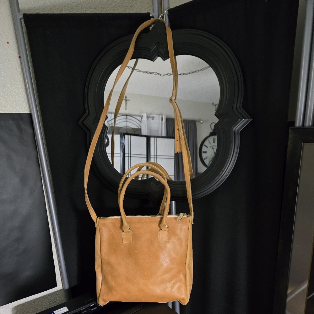 Stylish Tan Leather Tote Bag